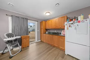 1117 5th St, Sandwich, IL 60548 - Photo 7