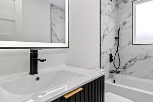 426 Argyll Ln, Schaumburg, IL 60194 - Photo 39