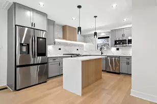 426 Argyll Ln, Schaumburg, IL 60194 - Photo 13