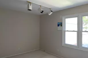 [Address not provided], Wheeling, IL 60090 - Photo 9