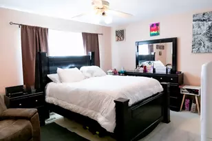 246 Shadow Bend Dr, Wheeling, IL 60090 - Photo 9