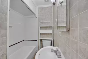 17 S 4th Ave, Saint Charles, IL 60174 - Photo 15