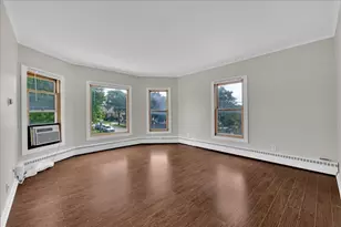 17 S 4th Ave, Saint Charles, IL 60174 - Photo 9