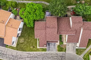 761 Colorado Ct, Carol Stream, IL 60188 - Photo 5