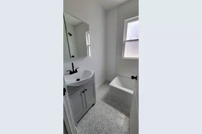 518 Chestnut Street, Waukegan, IL 60085 - Photo 7