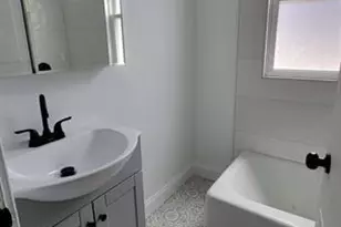 518 Chestnut St, Waukegan, IL 60085 - Photo 7