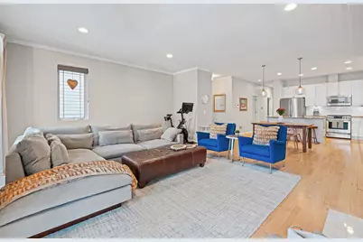 2650 N Mildred Avenue #1, Chicago, IL 60614 - Photo 5