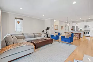 2650 N Mildred Ave, Chicago, IL 60614 - Photo 5