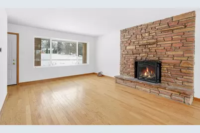 21122 S Hillside Road, Frankfort, IL 60423 - Photo 5