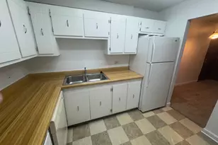 700 Perrie Dr, Elk Grove Village, IL 60007 - Photo 5