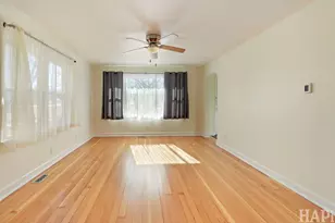 3912 West Ave W, McHenry, IL 60050 - Photo 3