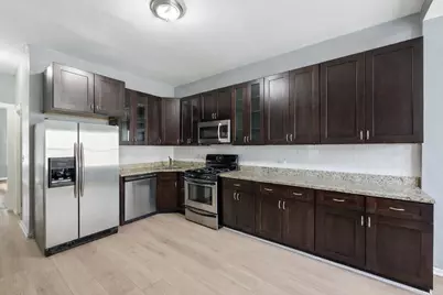 2302 N Hamlin Avenue, Chicago, IL 60647 - Photo 5