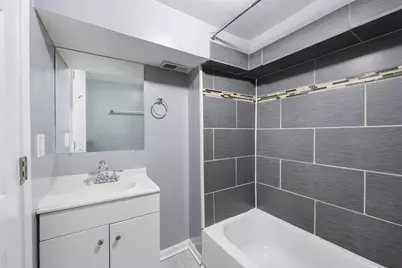 2302 N Hamlin Avenue, Chicago, IL 60647 - Photo 11