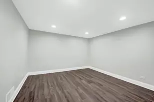 332 S River Rd, Naperville, IL 60540 - Photo 37