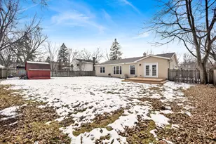 332 S River Rd, Naperville, IL 60540 - Photo 37