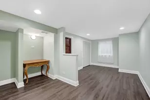 332 S River Rd, Naperville, IL 60540 - Photo 31