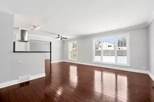 332 S River Rd, Naperville, IL 60540 - Photo 19