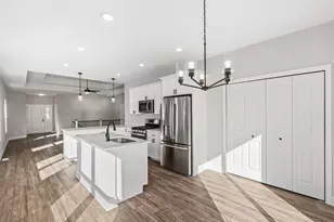 2206 Maggie Ln, Sycamore, IL 60178 - Photo 7