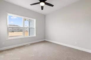 2206 Maggie Ln, Sycamore, IL 60178 - Photo 9