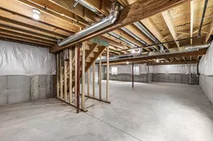 2206 Maggie Ln, Sycamore, IL 60178 - Photo 19