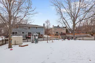 138 Oak St, Lake Zurich, IL 60047 - Photo 23