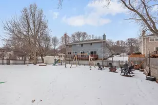 138 Oak St, Lake Zurich, IL 60047 - Photo 19