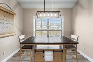 203 N Niles Ave, Tuscola, IL 61953 - Photo 23