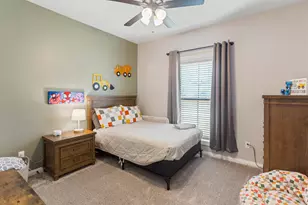 203 N Niles Ave, Tuscola, IL 61953 - Photo 29