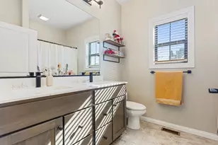 203 N Niles Ave, Tuscola, IL 61953 - Photo 35