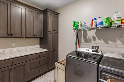 203 N Niles Avenue, Tuscola, IL 61953 - Photo 37