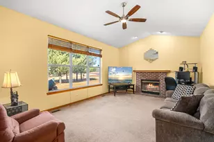 253 Somerset Dr, Sugar Grove, IL 60554 - Photo 9