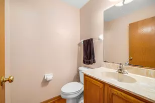 253 Somerset Dr, Sugar Grove, IL 60554 - Photo 11