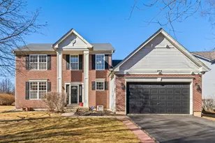 253 Somerset Dr, Sugar Grove, IL 60554 - Photo 1