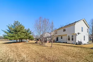 253 Somerset Dr, Sugar Grove, IL 60554 - Photo 25