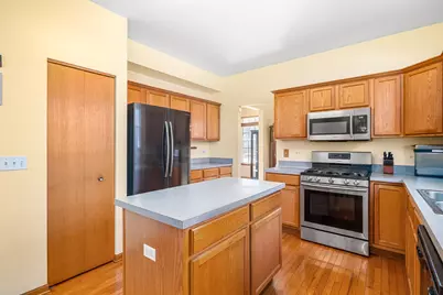 253 Somerset Drive, Sugar Grove, IL 60554 - Photo 7