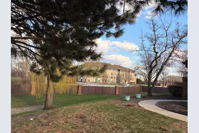 15 Indian Trail Drive #15, Westmont, IL 60559 - Photo 5