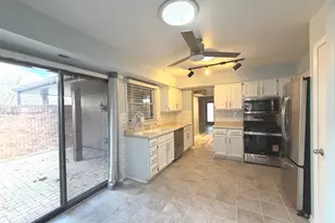 15 Indian Trail Dr, Westmont, IL 60559 - Photo 15