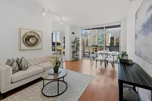 600 N Dearborn St, Chicago, IL 60654 - Photo 3