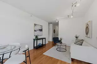 600 N Dearborn St, Chicago, IL 60654 - Photo 5