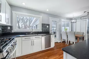 8103 W 98th St, Palos Hills, IL 60465 - Photo 9