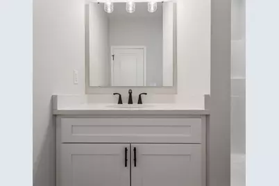 2246 Maggie Lane, Sycamore, IL 60178 - Photo 9