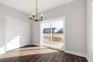 2246 Maggie Ln, Sycamore, IL 60178 - Photo 7