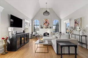 330 E St Charles Rd, Elmhurst, IL 60126 - Photo 3