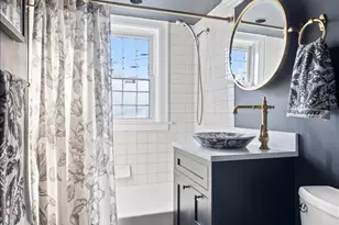 330 E St Charles Rd, Elmhurst, IL 60126 - Photo 21