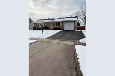 170 Cherrywood Road, Buffalo Grove, IL 60089 - Photo 1