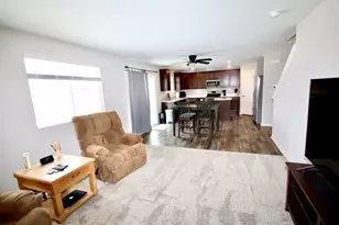 1600 Bayberry Ln, Pingree Grove, IL 60140 - Photo 5