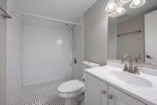 1 Renaissance Pl, Palatine, IL 60067 - Photo 11