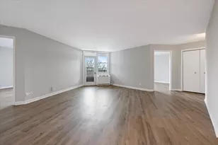 1 Renaissance Pl, Palatine, IL 60067 - Photo 3