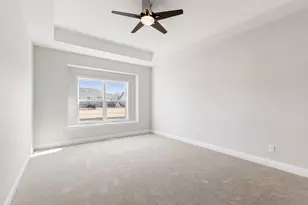 2248 Maggie Ln, Sycamore, IL 60178 - Photo 15