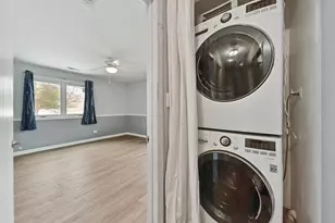 1426 Stonebridge Cir, Wheaton, IL 60189 - Photo 9